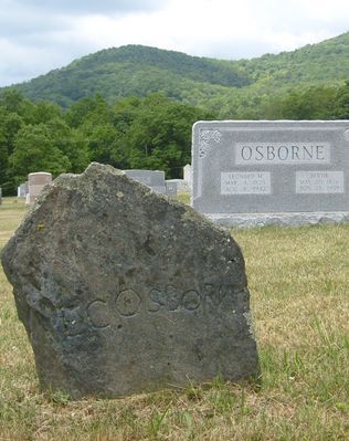 Haw Orchard - Gravemaker for Enoch Cicero Osborne
This gravesite is in the Haw Orchard Cemetery.  Uncle Cicero didn't want a "Store bought tombstone." Photo June 13, 2007 by Jeff Weaver.
