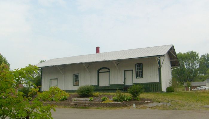 Meadowview - Depot
Photo May 23, 2007 by Jeff Weaver
