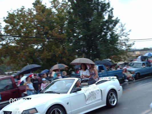 pics 139.jpg
Teen Miss Smyth County 2006 in the Apple Festival Parade.  Photo September 23, 2006 by Jeff Weaver.
