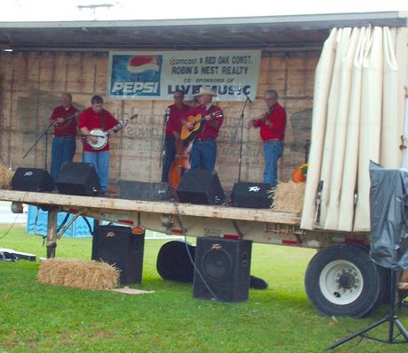 pics 149.jpg
This group is TrueGrass, a bluegrass band, performing at the 2006 Chilhowie Apple Festival on September 26, 2006.  Photo by Jeff Weaver.
