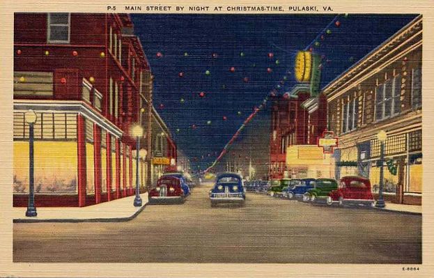 pulaskimain1936.jpg
From a 1936 postcard.
