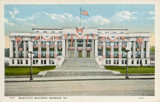 roanokemunicipalbldg1930.jpg
This is from a circa 1930 postcard.
