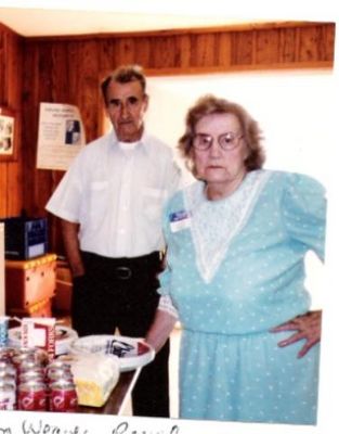 royalluraweaver.jpg
This Lura Weaver Royal (18 Oct 1909-12 Feb 2002) with husband Eugene "Gene" Royal at Baldwin Reunion at Whitetop in 1989.  Courtesy of Irene Baldwin [email]ibaldi@erols.com[/email]
 
