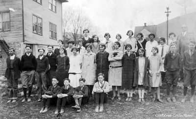 Saltville - Saltville Elementary School ca. 1924
SALTVILLE ELEMENTARY  /  SALTVILLE, VA.  /  CIRCA 1924.  CRABTREE COLLECTION.  Courtesy if Don Smith [email]dsmith1043@comcast.net[/email]
