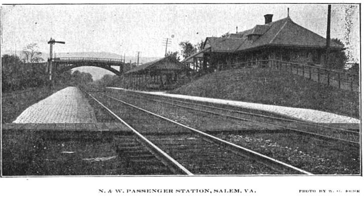 salemdepot1906.jpg
This postcard view is from 1906.
