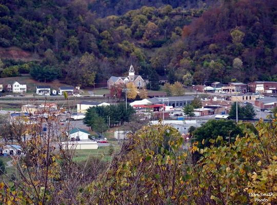 Saltville - From the Overlook
This image was made on October 25, 2007 by Don Smith [email]dsmith1043@comcast.net[/email]
