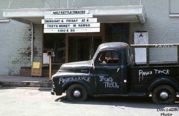 saltkettle71872.jpg
THE ORIGINAL SALT KETTLE THEATRE...SECOND FLOOR OF THE OLD MATHIESON GENERAL STORE...JULY 1972....

 Courtesy of Don Smith [email]dsmith1043W@comcast.net[/email]
