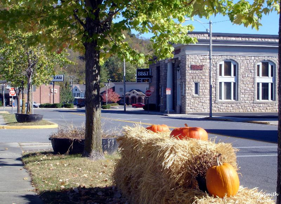 Saltville - Downtown on Sunday Morning
...A QUIET SUNDAY MORNING...FAR REMOVED FROM LABOR DAY....
  This photo was taken October 21, 2007.  Courtesy of Don Smith [email]dsmith1043@comcast.net[/email]

