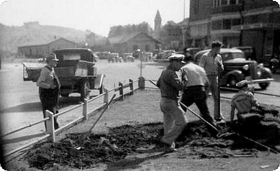 saltvilleworkcrew.jpg
This late 1930s photo by John Porter shows a work crew probably working on a water line near the Mathieson Company Store.
