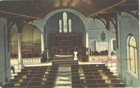 stjohnsepiscopalinterior.jpg
This is a 1912 postcard view.
