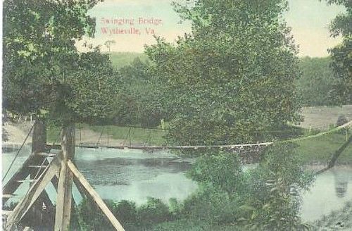 swingingbridge.jpg
This postcard dates from circa 1908.
