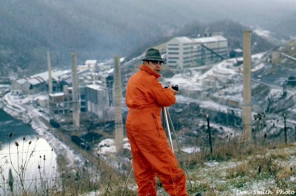 Totten, Tom
TOM TOTTEN  /  SHOOTING THE REMAINS OF OLIN  /  SALTVILLE, VA.  /  DECEMBER 1975.  Courtesy of Don Smith [email]dsmith1043@comcast.net[/email]
 

