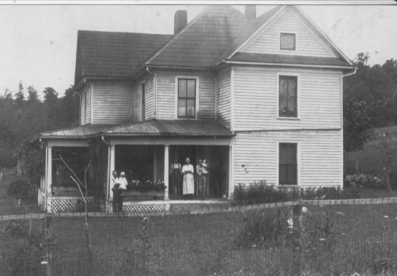 Troutdale - Unknown House
This house and family are unidentified, but came from a collection of Troutdale area photos.  Contact me if you have information [email]jweaver300@aol.com[/email].  Thanks.  Photo Courtesy of Anita Kay Wyatt.
