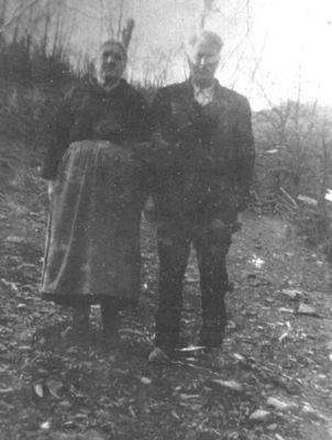 weavercm1.jpg
Clayborn Monroe Weaver (1866-1928) was the son of Andrew Weaver and Malinda Weaver. Martha Litisha Phipps Weaver was the daughter of James Harvey Phipps and Evaline Weaver. This photograph was taken at Wolf Knob ca. 1925. 
