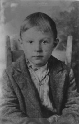 weaverjack.jpg
Son of Arthur Fred Weaver and Fannie Blevins Weaver, born 1927, died 2003.
