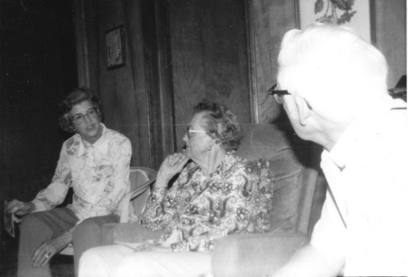 weaverlucy.jpg
 Left, Zola Pauline Blevins Vannoy, Lucy J. Blevins Weaver (center), daughters of James Riley Blevins and Mary Elizabeth Davis.  Right, Bays Wood, son of Floyd and Martha Davis Wood.  Courtesy of Bette Nelson [email]bette_nelson@comcast.net[/email]
