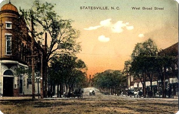 westbroadstreet.jpg
This is from a circa 1910 postcard.
