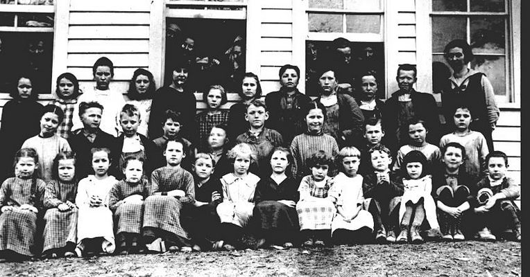 wolfk2~0.jpg
Left to right, 1st row: Boy behind tree unknown, Raymond Owen, Monty Greer, Severt Spencer, May Perry, Clyde Kilby, Mary Edith Farmer, Jincy Duvall, Grace Kilby, Blanche Owen, Gaither Testerman, Mazie Farmer, Wave Farmer, Vincy Spencer, Woodrow Kilby.
2nd Row: Blair Kilby, Guida Sturgill, Vilena Weaver, Gay Reedy, Mamie Greer, Cora Greer, Ralph Spencer, Walter Perry, Chester Testerman, Gaither Farmer, Cora Sturgill, Maggie Owen, Cleve Farmer, Charlie Duvall, Dean Kilby, Mae Sebastian (Teacher), Ruth Kilby, Charity Kilby, Maryann Spencer, Sybil Owen, Fanny Kilby, Cody Owen, Ora Kilby, Garman Spencer, Arthur Farmer, Otis Kilby, Nancy Jane Farmer, Ersadell Sturgill, Gaither Kilby (Teacher), Guy Kilby.


