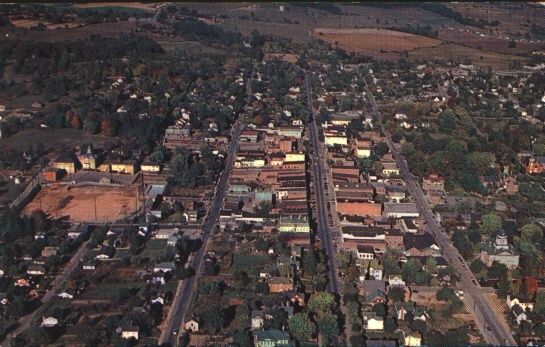 wytheville0001-1956.jpg
This is a postcard view of Wytheville from  1956.  Courtesy of Steve Grubb [email]steppen_dawg@yahoo.com[/email]
