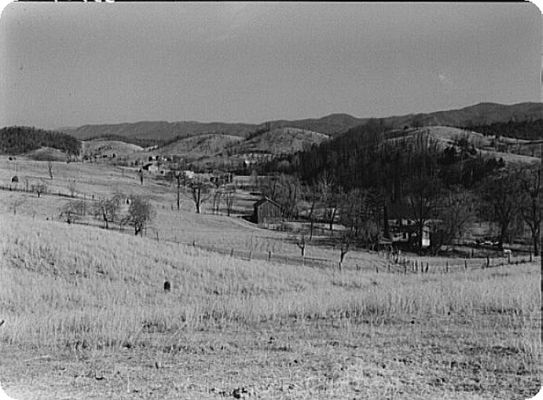 wythevillefarmsecene.jpg
This is a November 1940 photo showing a farm scene near Wytheville.  From the Farm Security Administration files at the Library of Congress.
