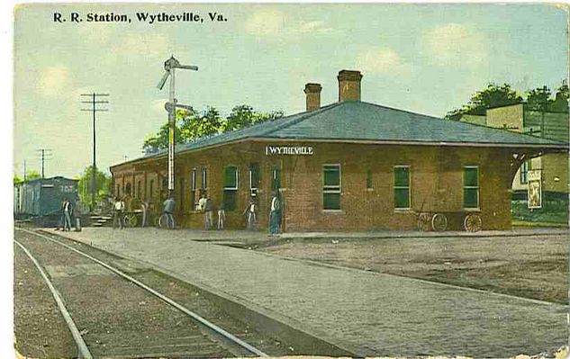 wythevillerr1912.jpg
This is a 1912 postcard view of the Norfolk and Western Depot in Wytheville.
